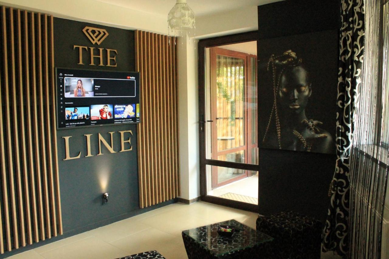 Hotel Theline à Bucarest Extérieur photo